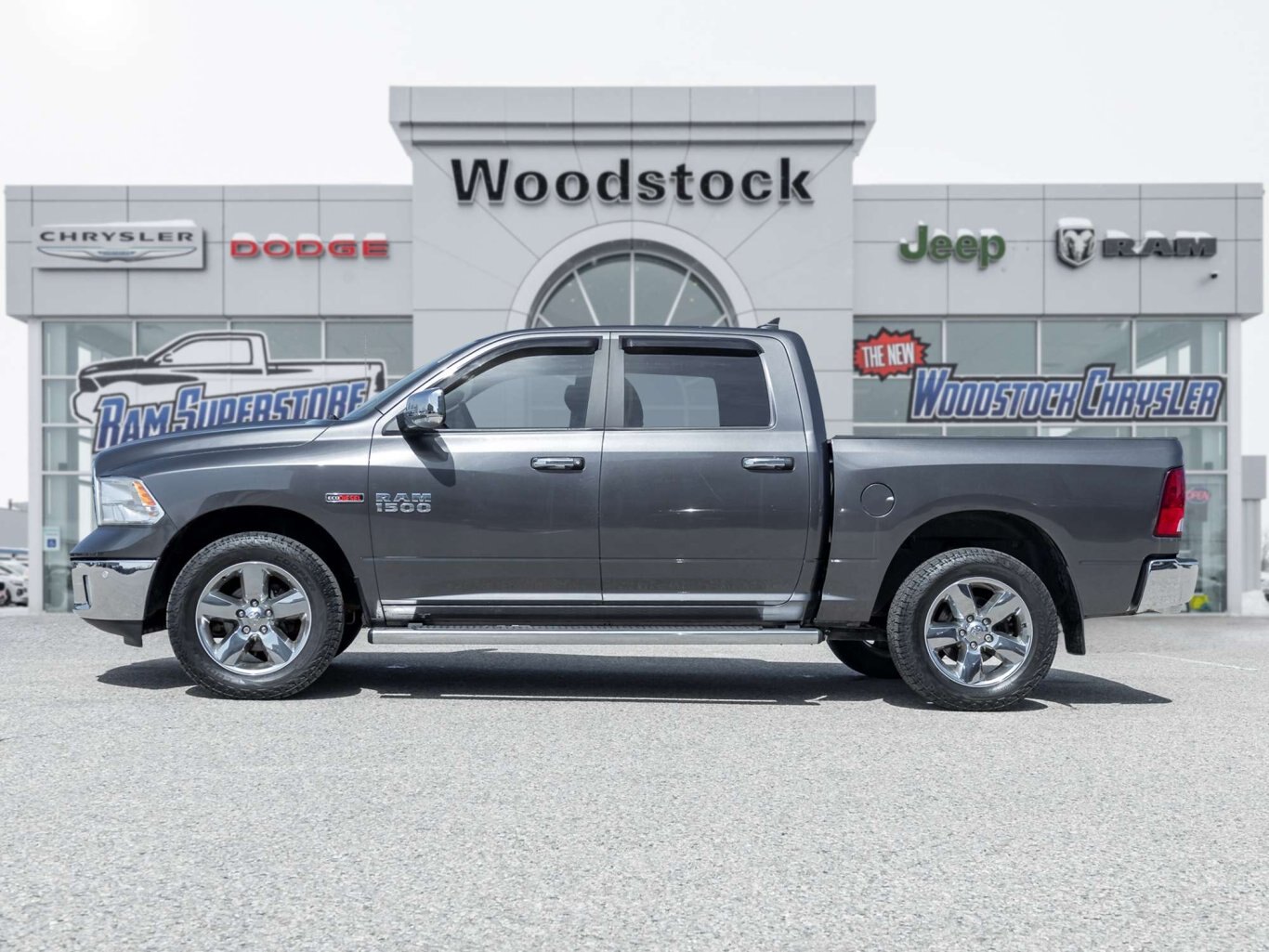 2018 Ram 1500 ECO DIESEL LOADED CHROME PKG LOW PAYMENTS