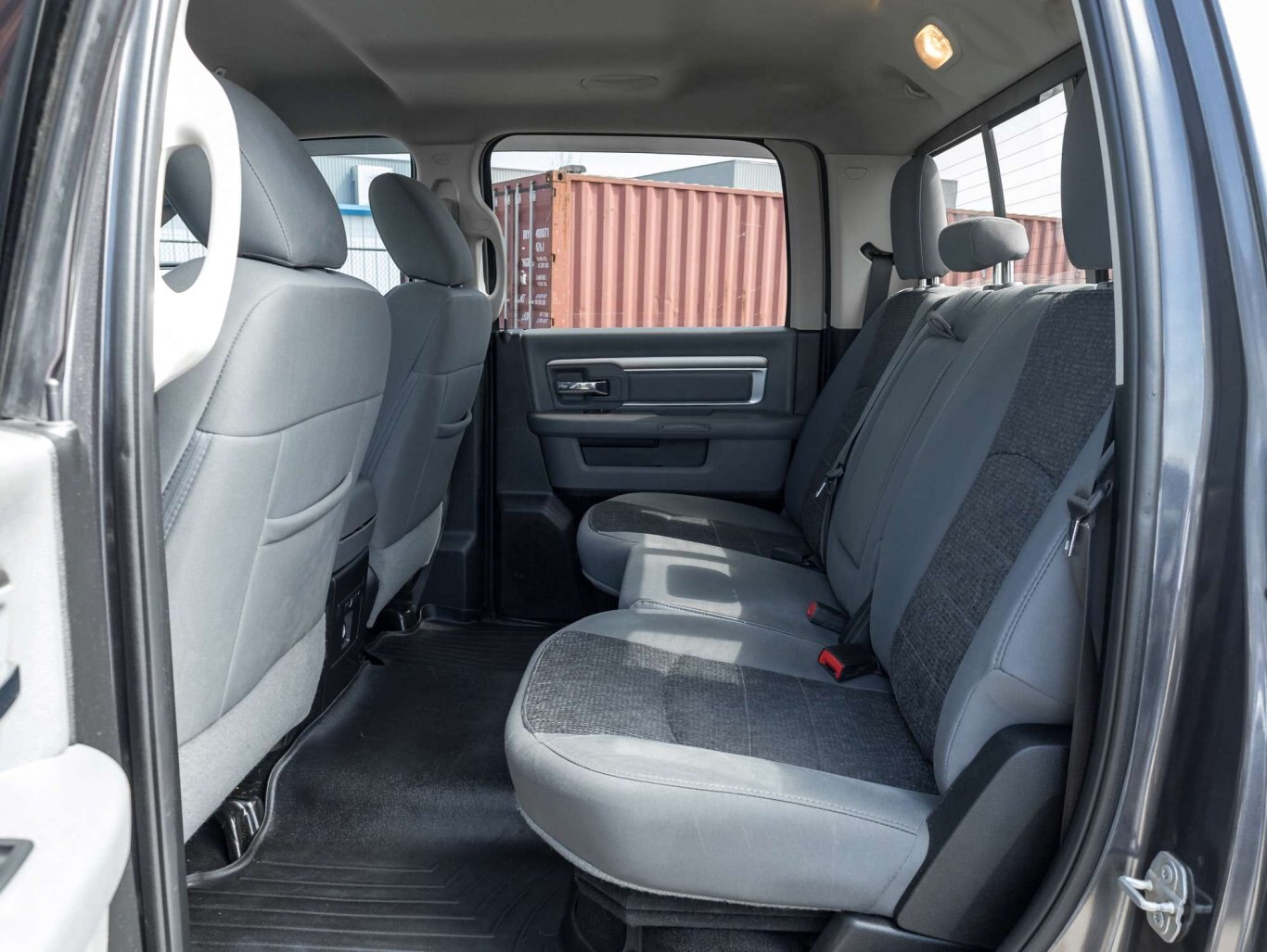 2018 Ram 1500 ECO DIESEL LOADED CHROME PKG LOW PAYMENTS