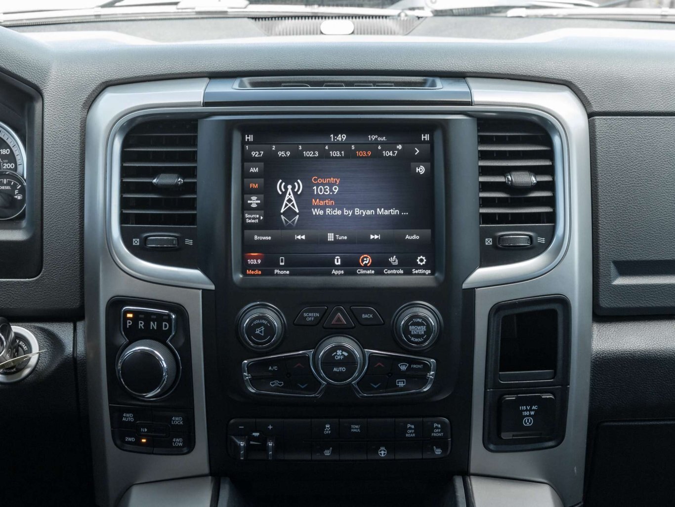 2018 Ram 1500 ECO DIESEL LOADED CHROME PKG LOW PAYMENTS