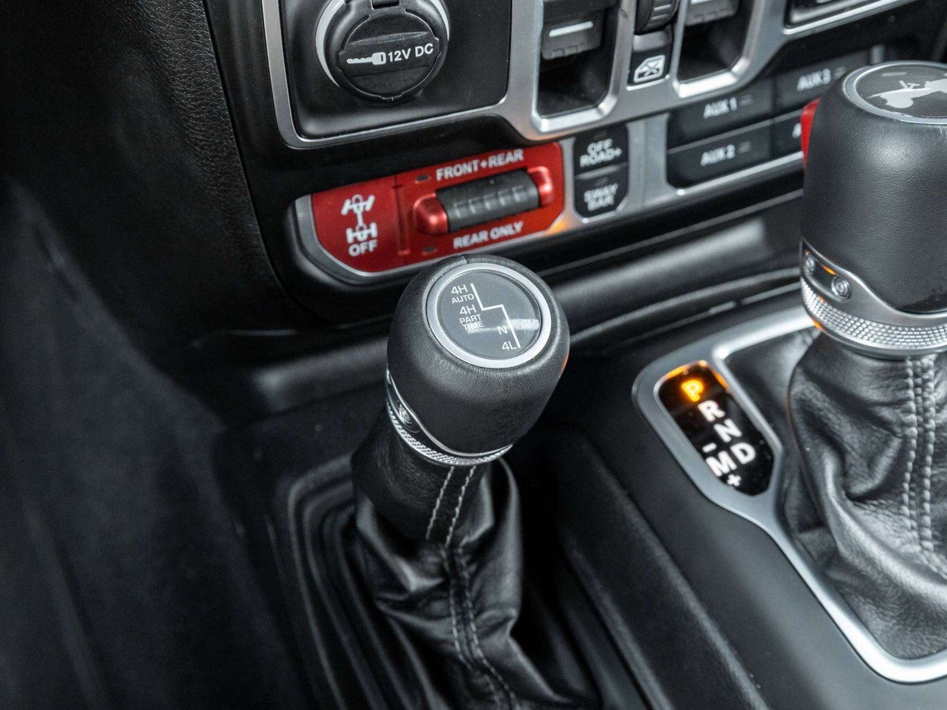 2026 Jeep Wrangler Moab 392 WINCH SKY TOP SHOW JEEP MUST SEE