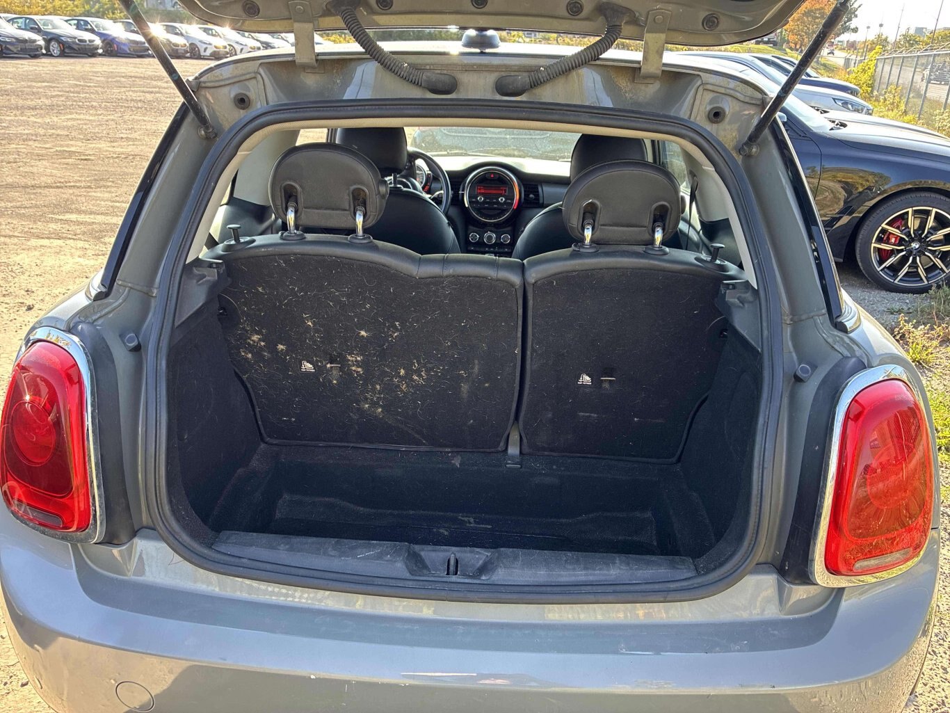 2015 MINI 3 Door LOW KMS MANUAL SUNROOF SPECIAL PURCHASE