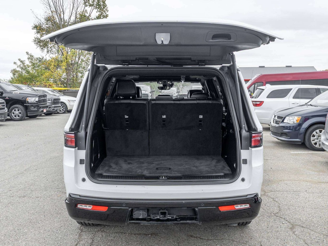 2024 Jeep Wagoneer Series II Carbide