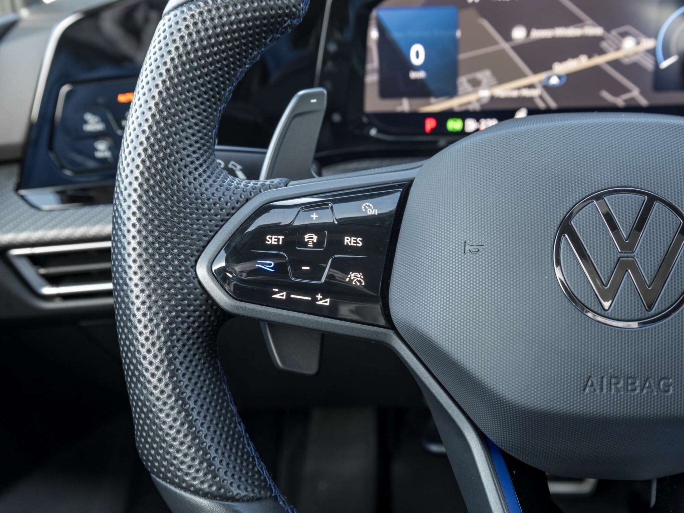 2024 Volkswagen Golf R GOLF R H/K AUDIO CAR PLAY LOW KMS