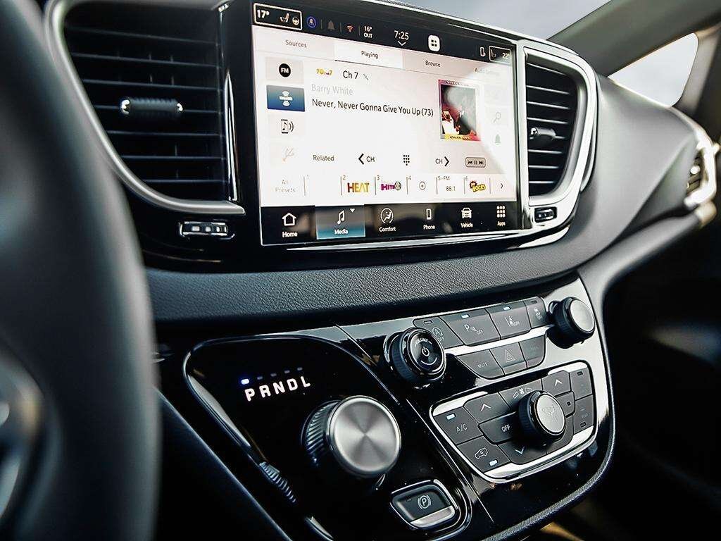 2027 Chrysler Grand Caravan SXT