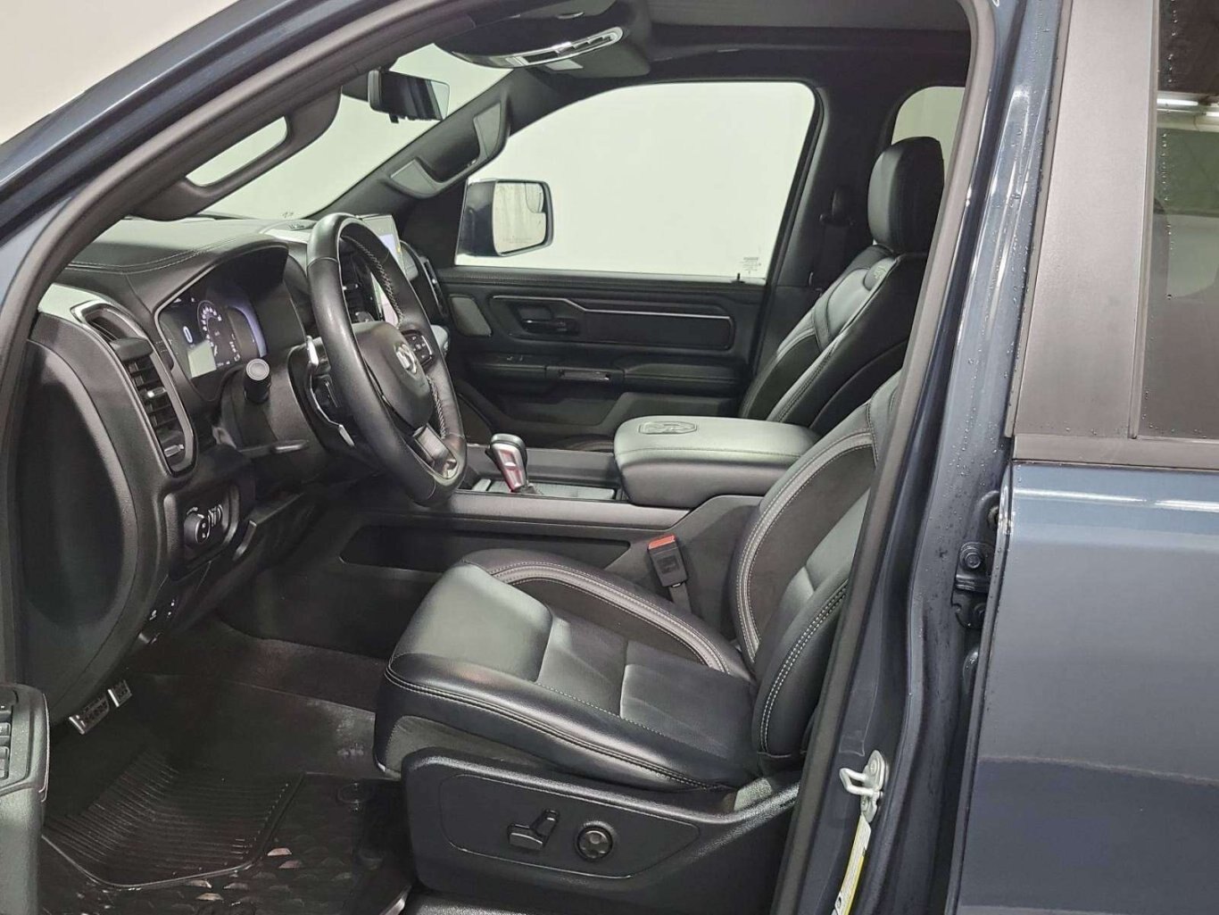 2026 Ram 1500 REBEL GT PANO TECH SIDE STEPS TOW