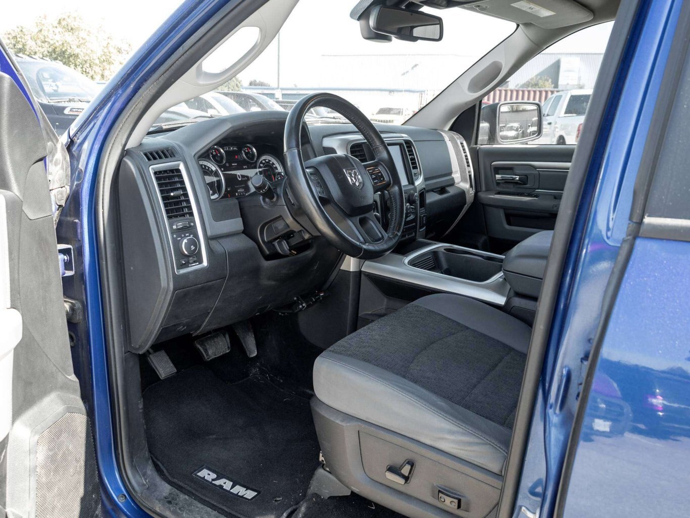 2016 Ram 1500 BIG HORN HTD SEAT 4X4 HEMI SOLD AS TRADED