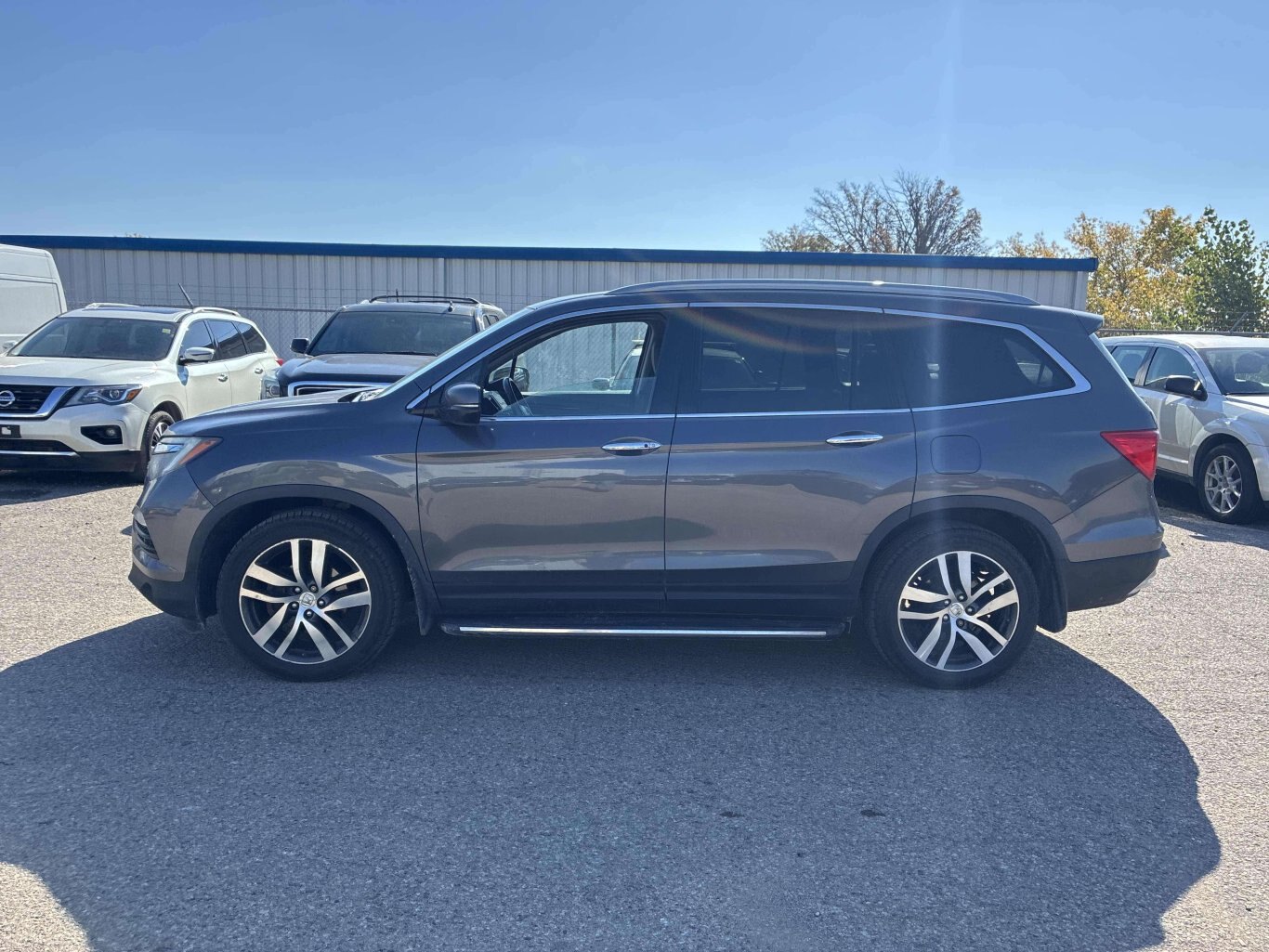 2017 Honda Pilot TOURING LEATHER SUNROOF SOLD AS IS AS TRADED