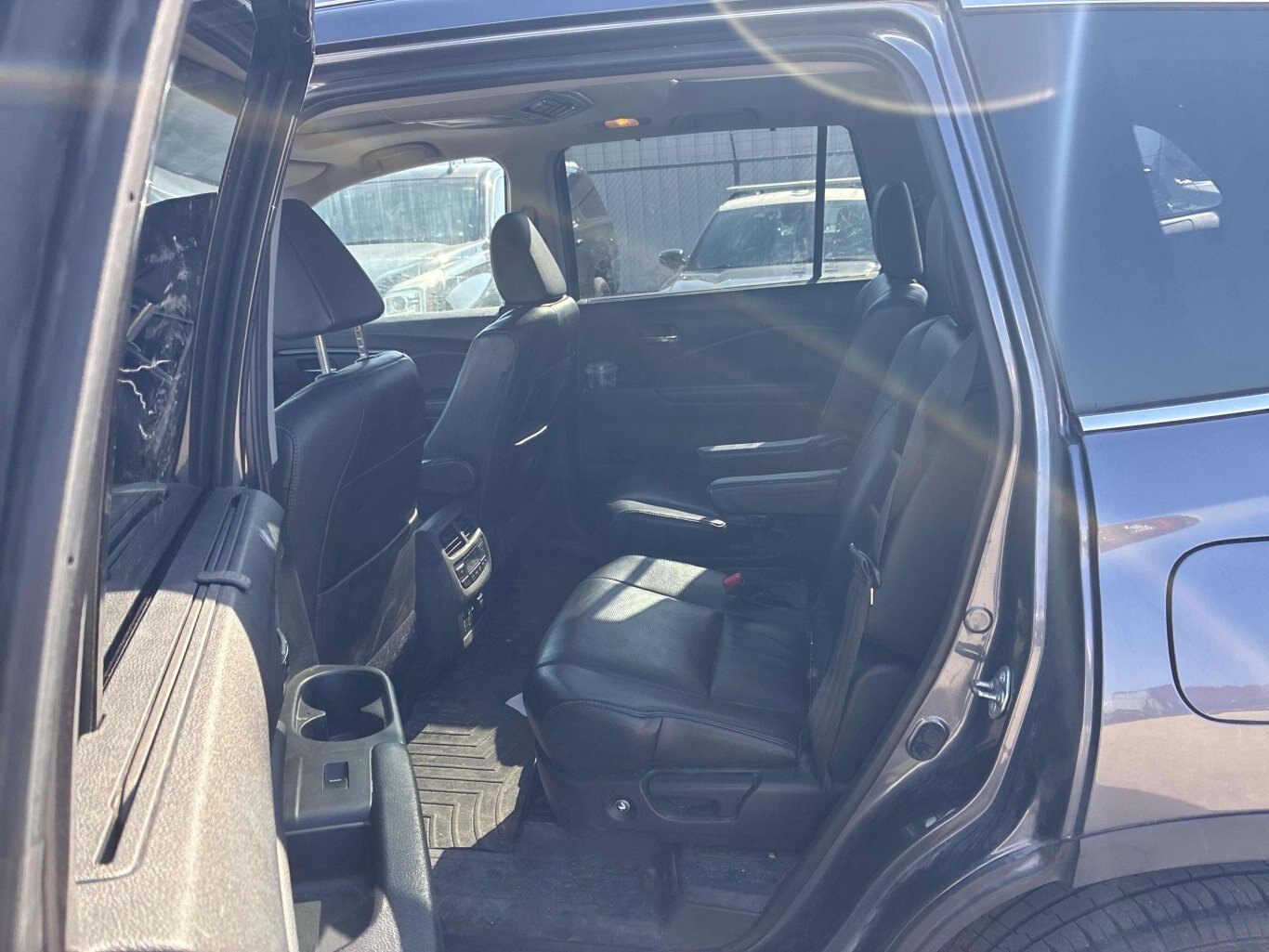 2017 Honda Pilot TOURING LEATHER SUNROOF SOLD AS IS AS TRADED