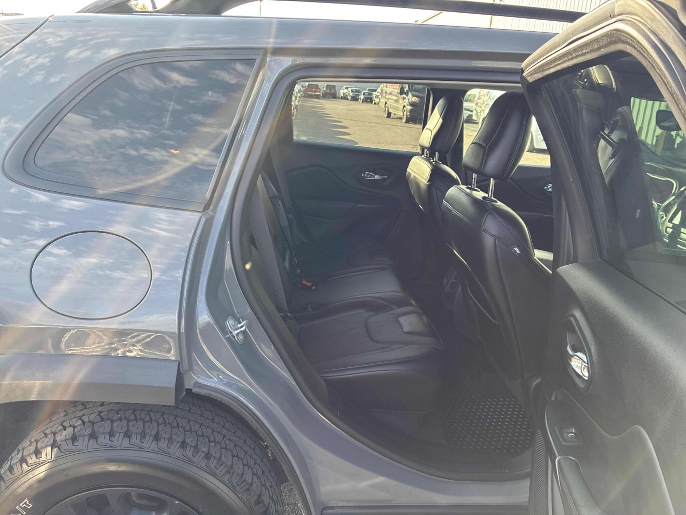 2022 Jeep Cherokee TRAILHAWK ELITE PANO TOW 4X4 CAR PLAY