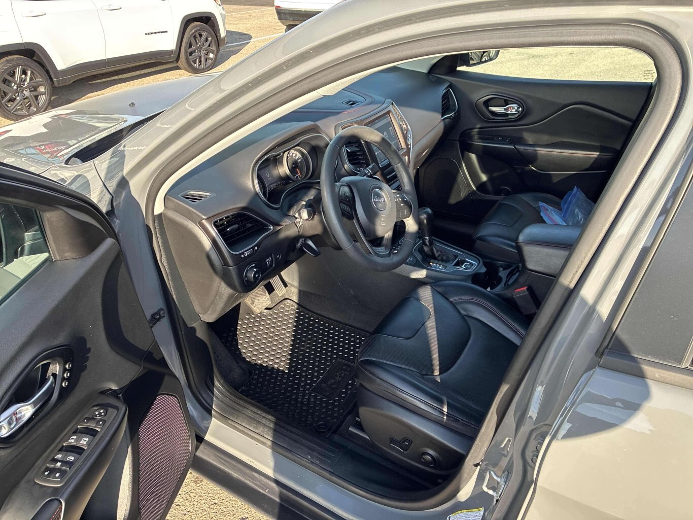 2022 Jeep Cherokee TRAILHAWK ELITE PANO TOW 4X4 CAR PLAY