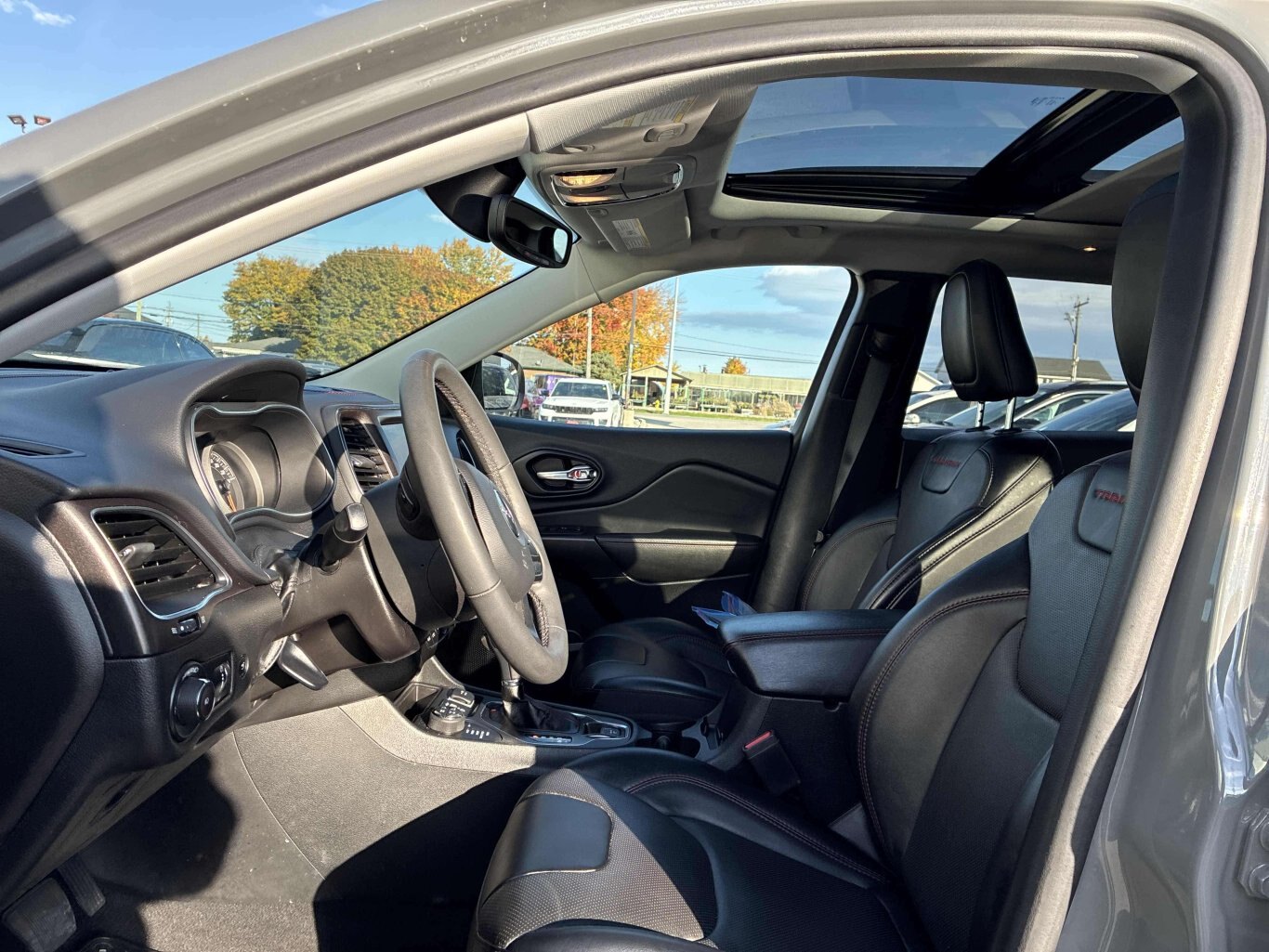 2022 Jeep Cherokee TRAILHAWK ELITE PANO TOW 4X4 CAR PLAY