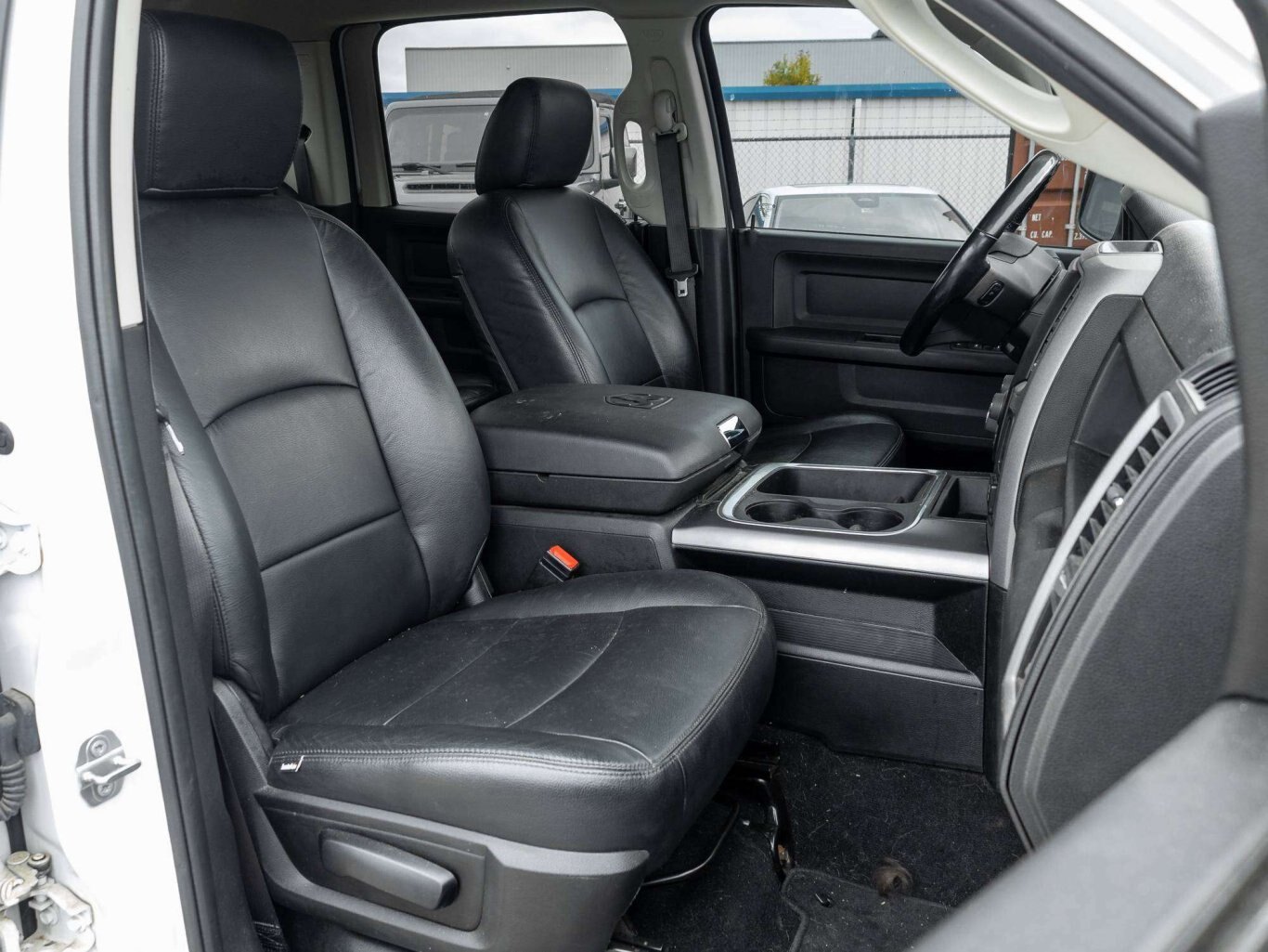 2021 Ram 1500 HEMI CREW 4X4 LEATHER SPECIAL PURCHASE
