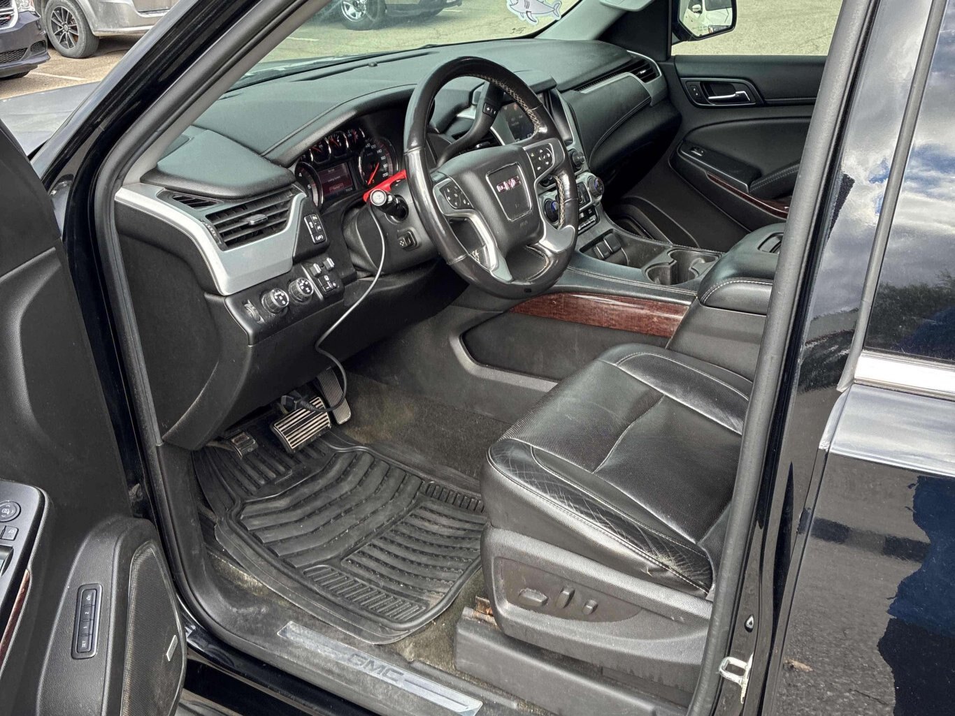 2016 GMC Yukon SLT LEATHER RUNS WELL SOLD AS IS AS TRADED