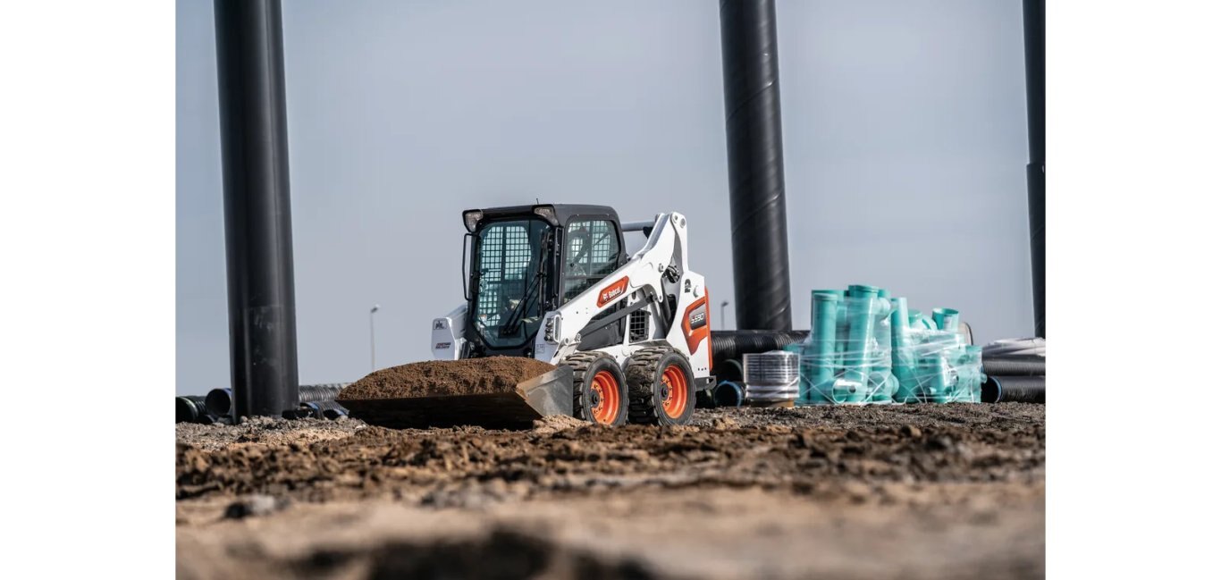 Bobcat S590 Skid Steer Loader