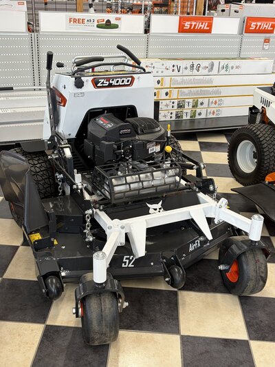 Bobcat ZS4000  Stand on Mower