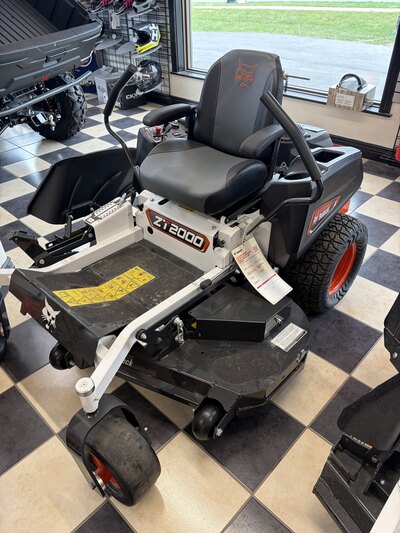 Bobcat ZT-2000 zero turn Riding Mower