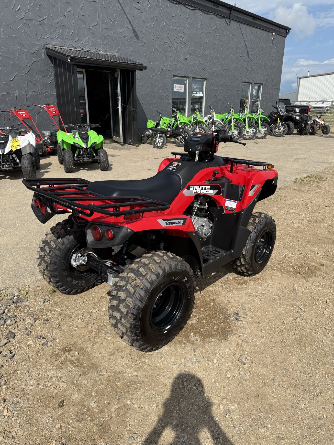 2026 KAWASAKI Brute Force 300