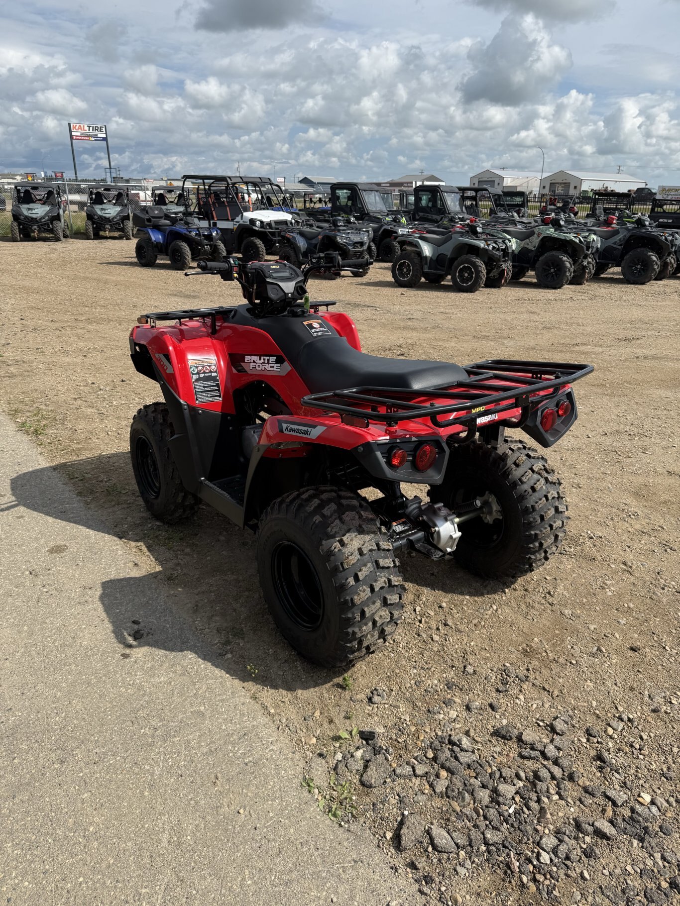 2026 KAWASAKI Brute Force 300