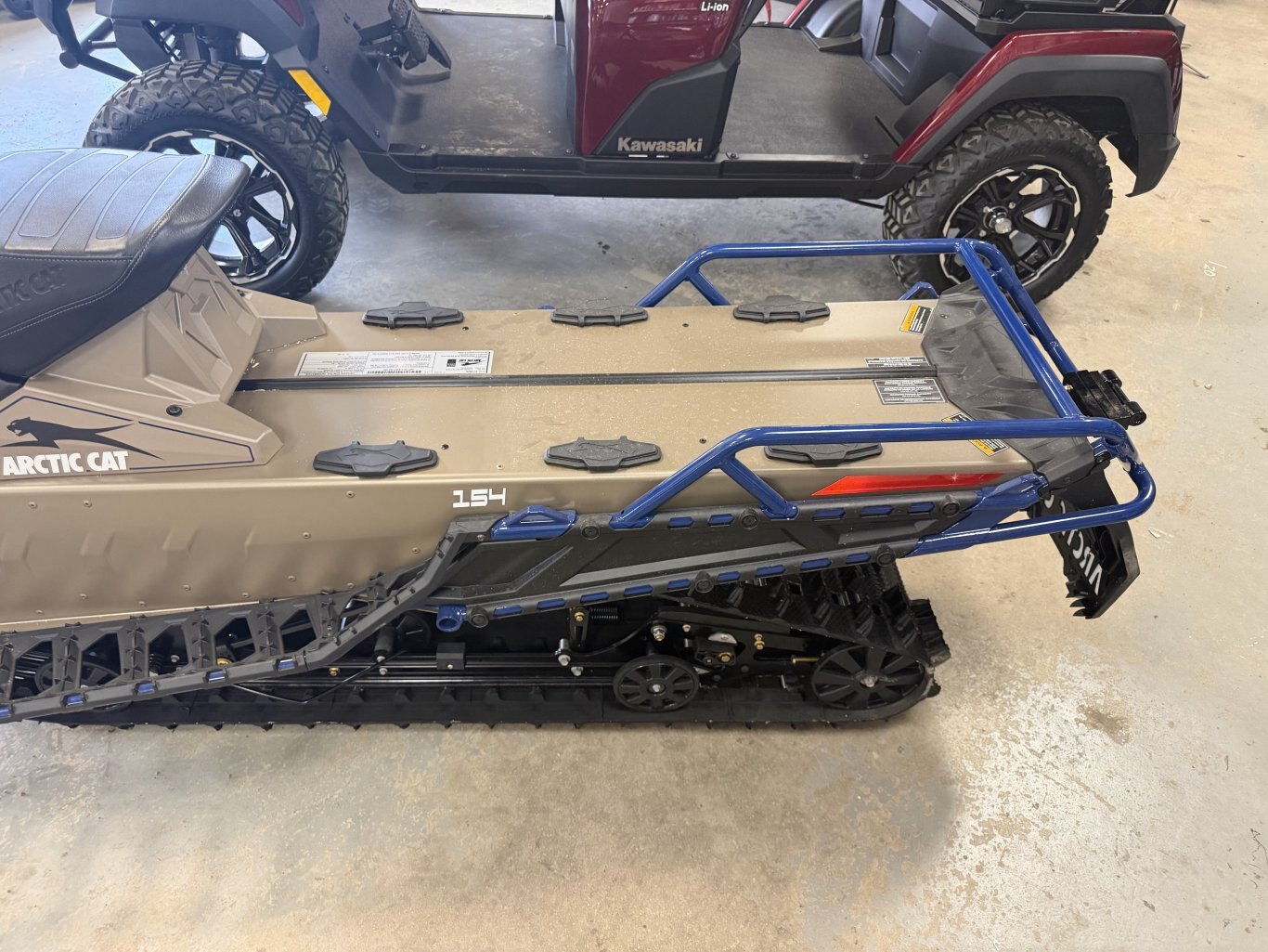 2027 Bearcat 858 LT EPS 153 x 1.6 W/G8 Display