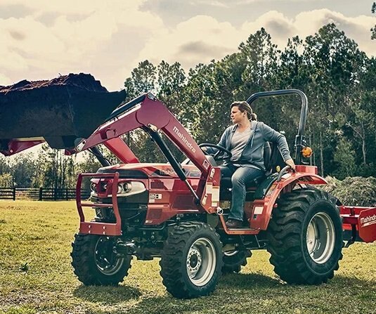 Mahindra 1626 HST