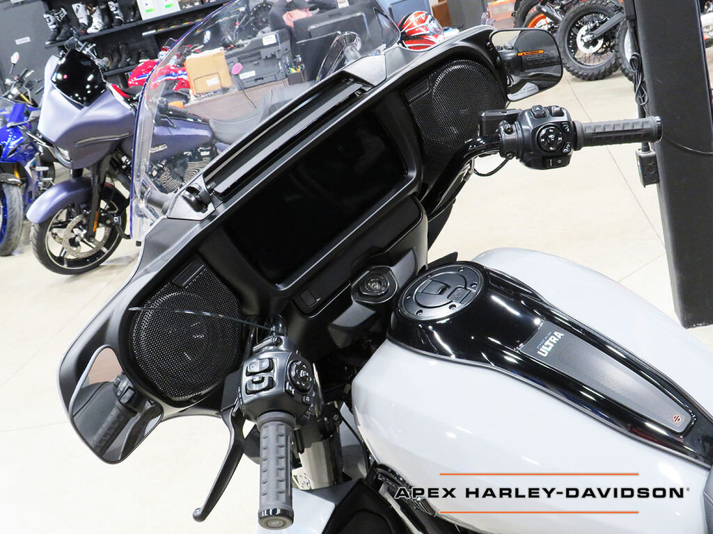 2025 Harley Davidson FLHXU Street Glide Ultra