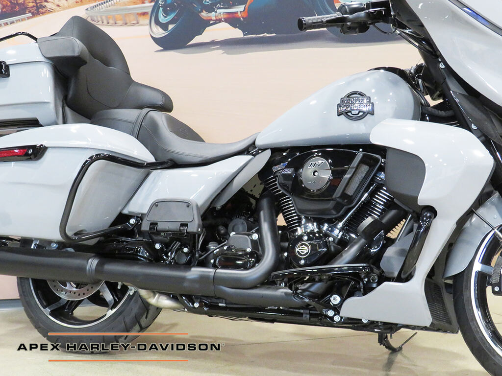 2025 Harley Davidson FLHXU Street Glide Ultra