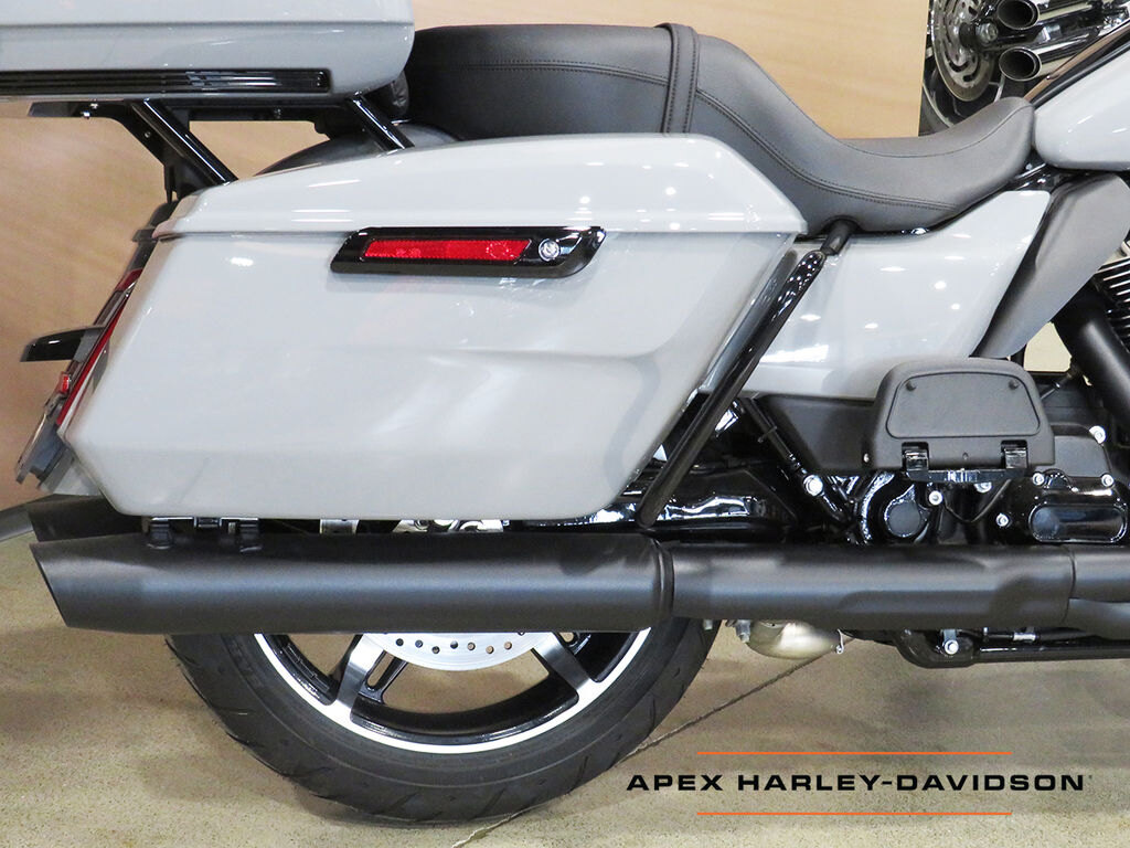 2025 Harley Davidson FLHXU Street Glide Ultra