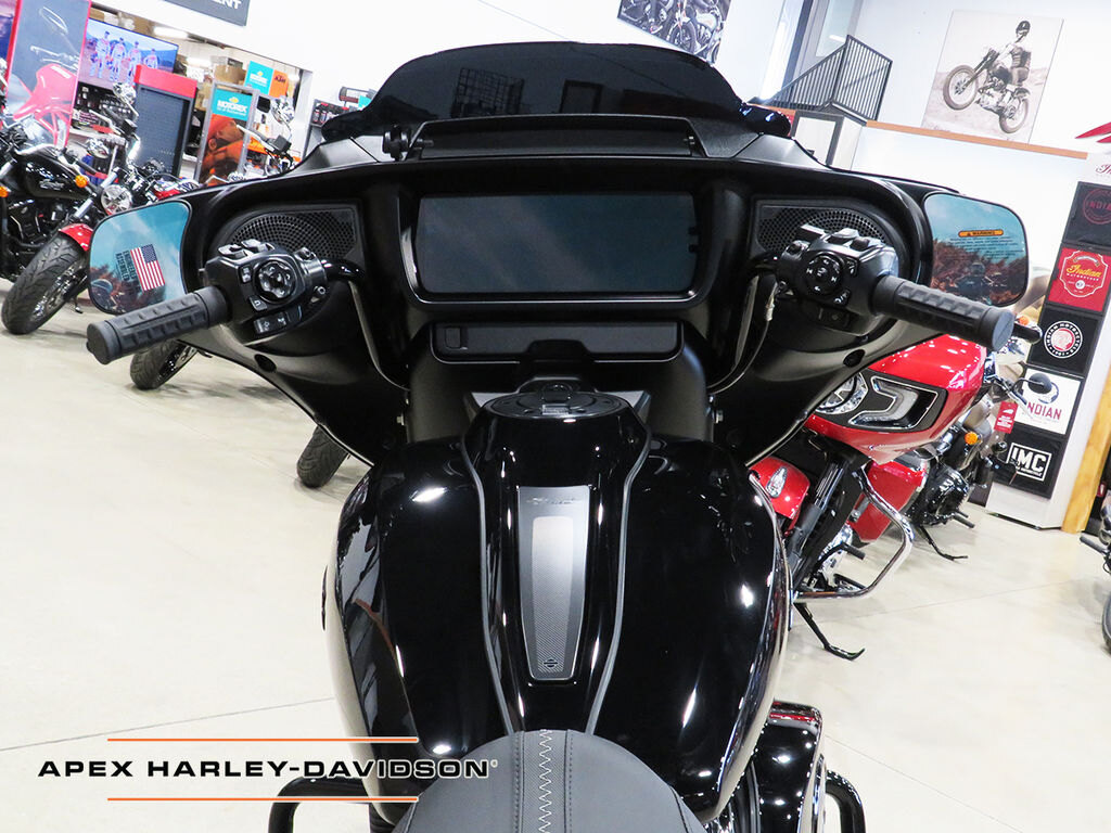2026 Harley-Davidson FLHXSE - CVO Street Glide