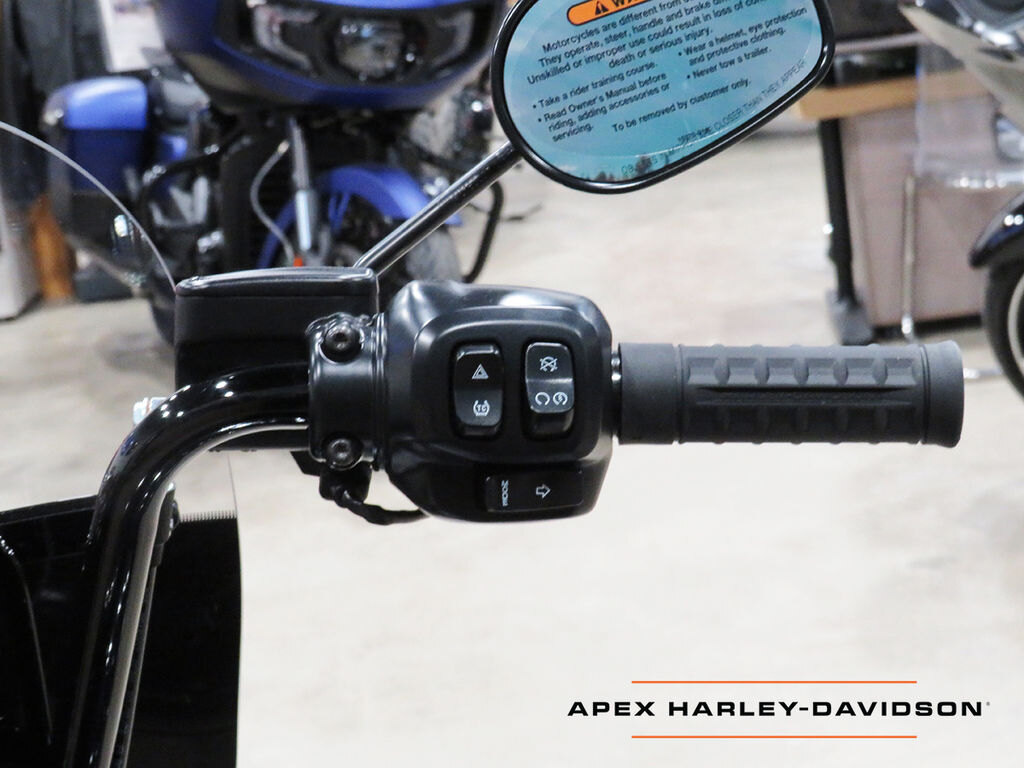 2026 Harley Davidson FLHC Heritage Classic