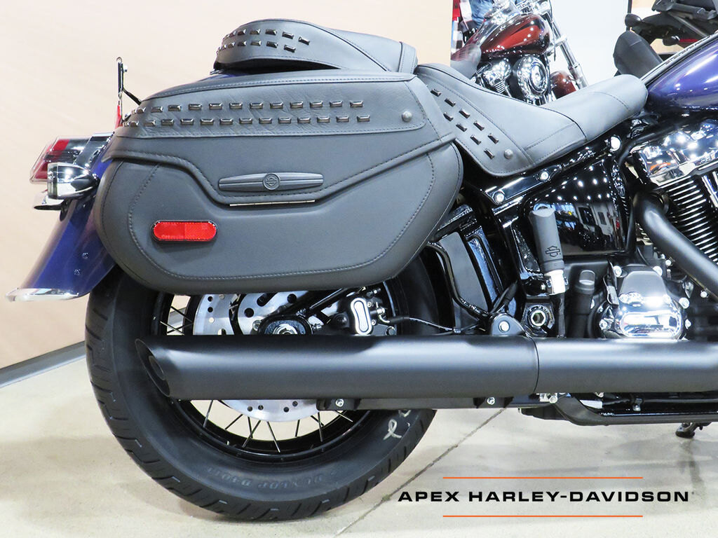 2026 Harley Davidson FLHC Heritage Classic