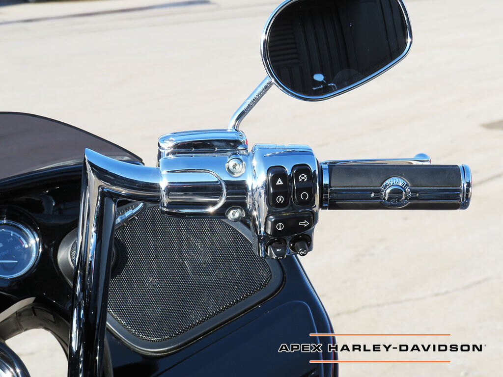 2015 Harley Davidson FLTRUSE CVO Road Glide Ultra