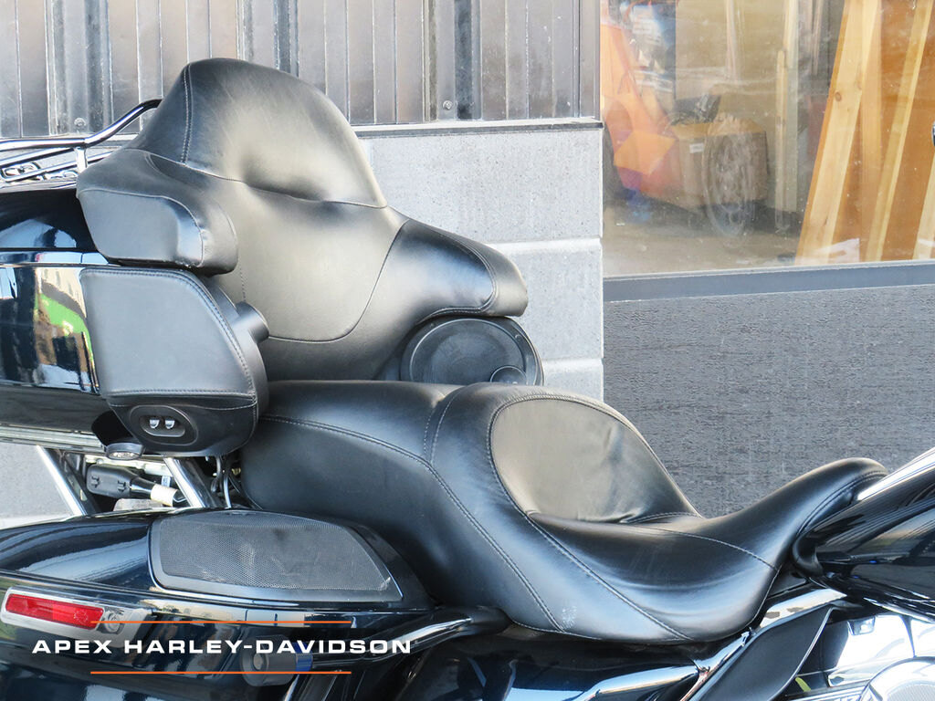 2015 Harley Davidson FLTRUSE CVO Road Glide Ultra