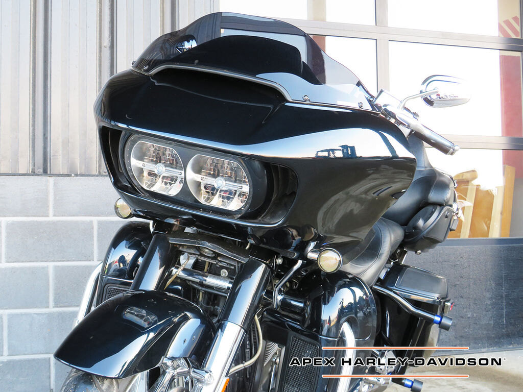 2015 Harley Davidson FLTRUSE CVO Road Glide Ultra