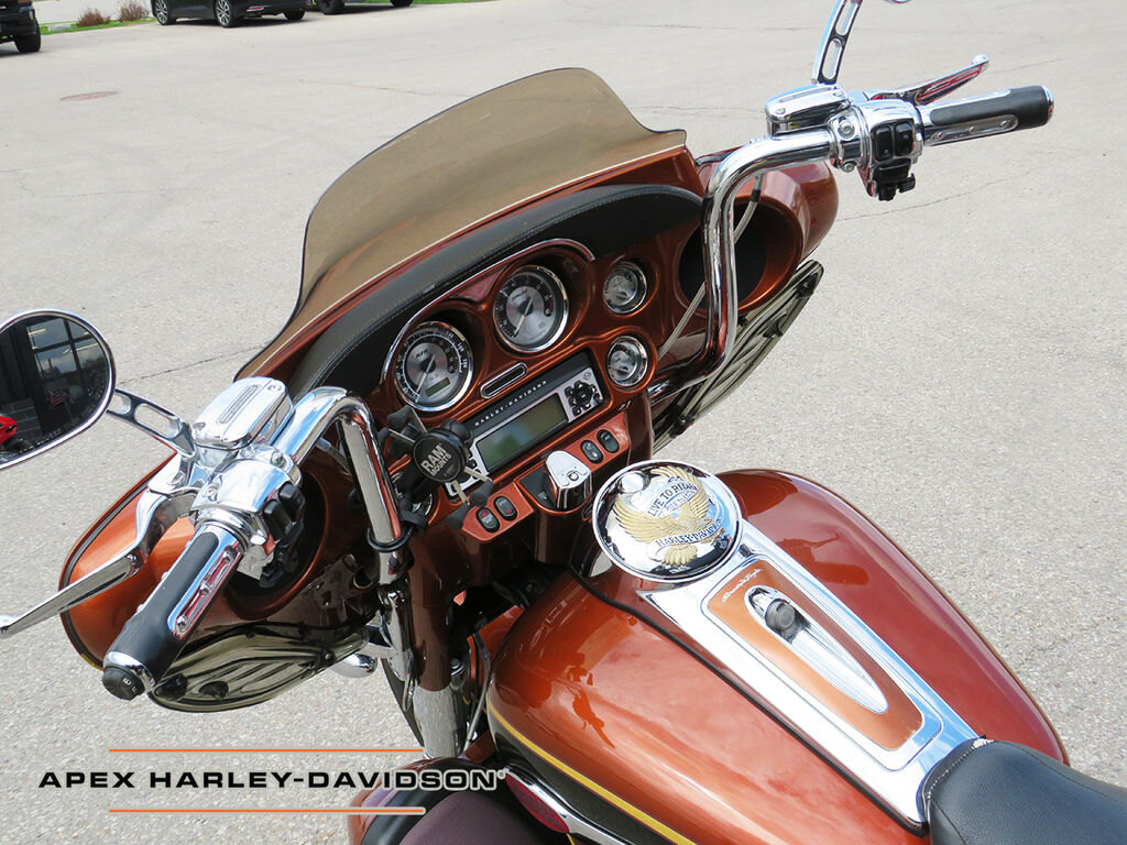 2008 Harley Davidson FLHTCUSE3 CVO Screamin' Eagle Ultra Classic