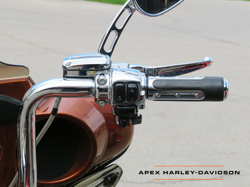 2008 Harley Davidson FLHTCUSE3 CVO Screamin' Eagle Ultra Classic