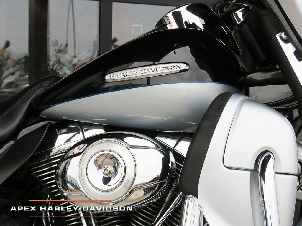 2012 Harley Davidson FLHTK Electra Glide Ultra Limited