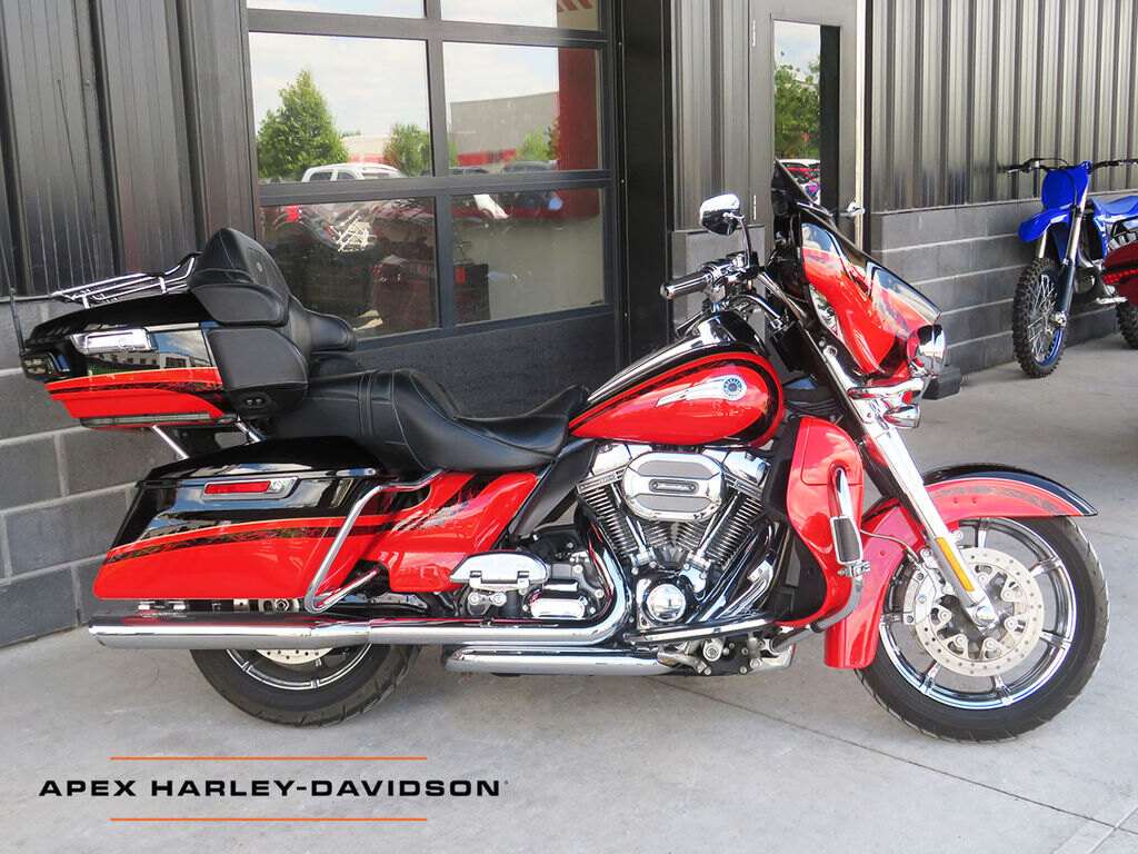 2016 Harley Davidson FLHTKSE CVO Limited