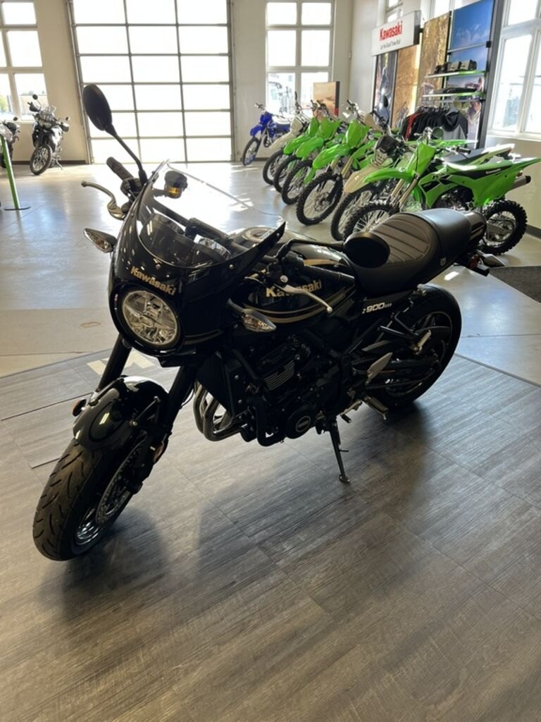 2024 Kawasaki Z900RS Cafe | Power & Performance
