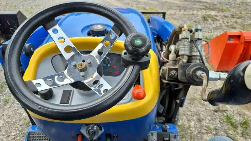 2012 New Holland BOOMER 25