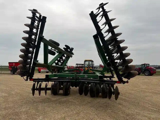 2006 John Deere 650