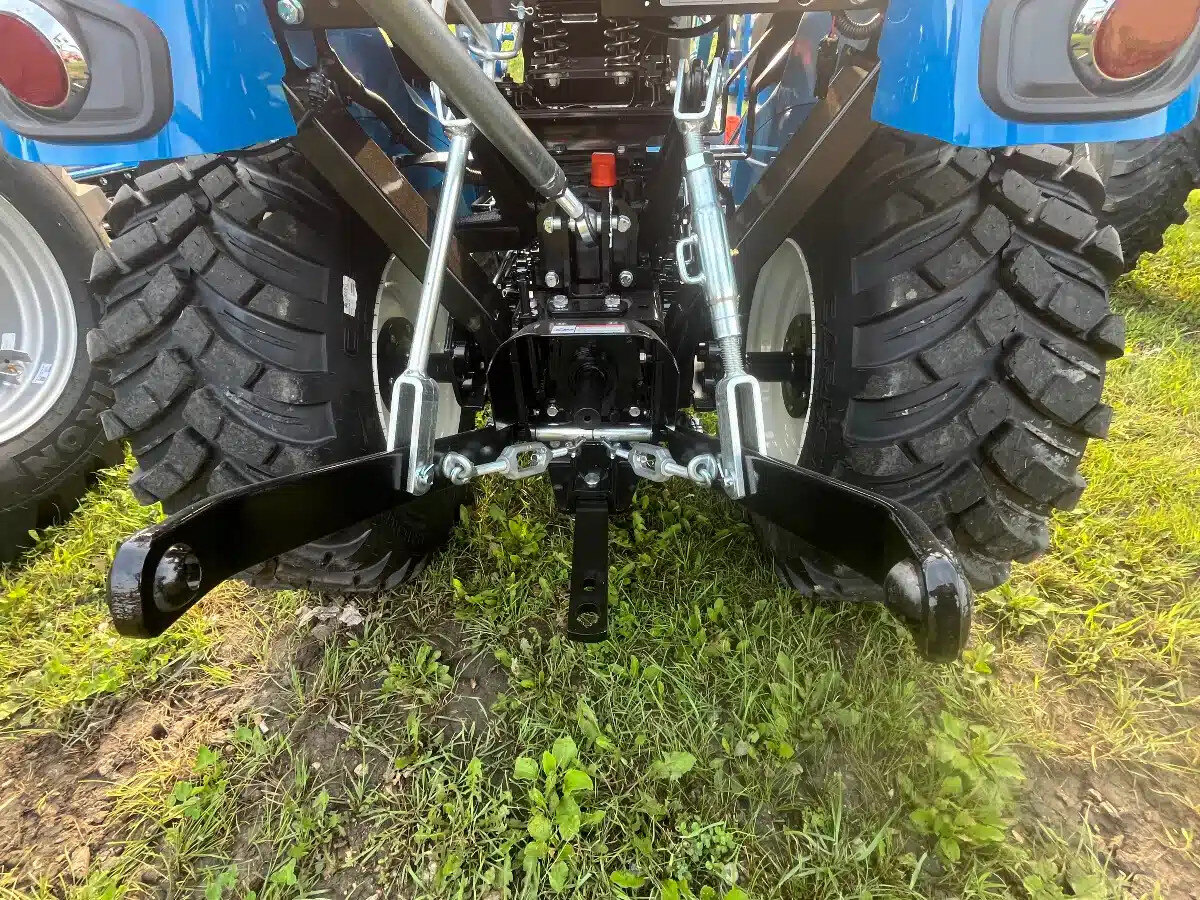 2025 LS Tractor MT225S