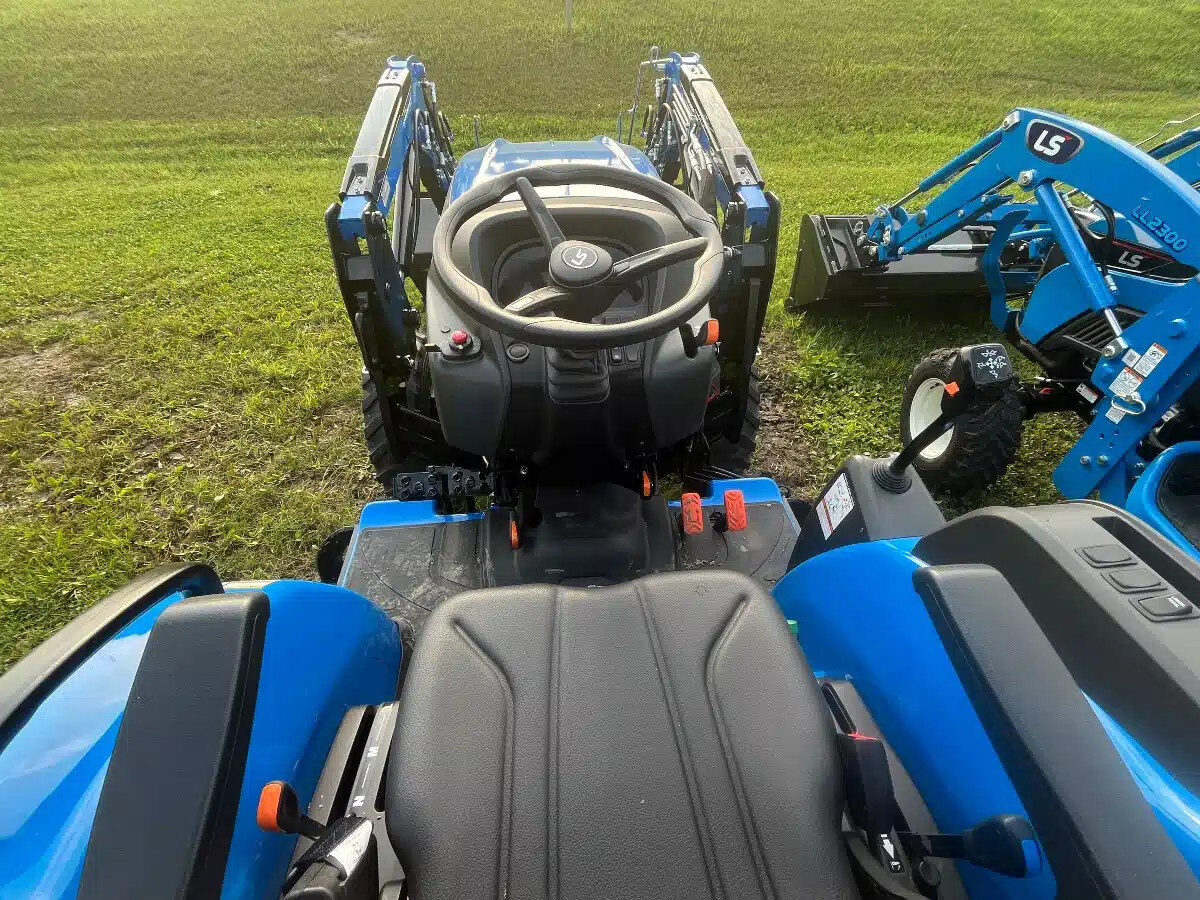 2025 LS Tractor MT232