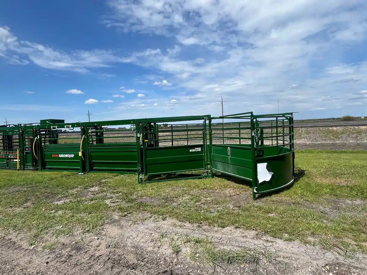 2025 Arrowquip 8818