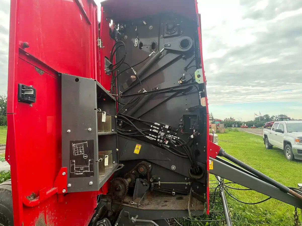 2017 Massey Ferguson 2956A