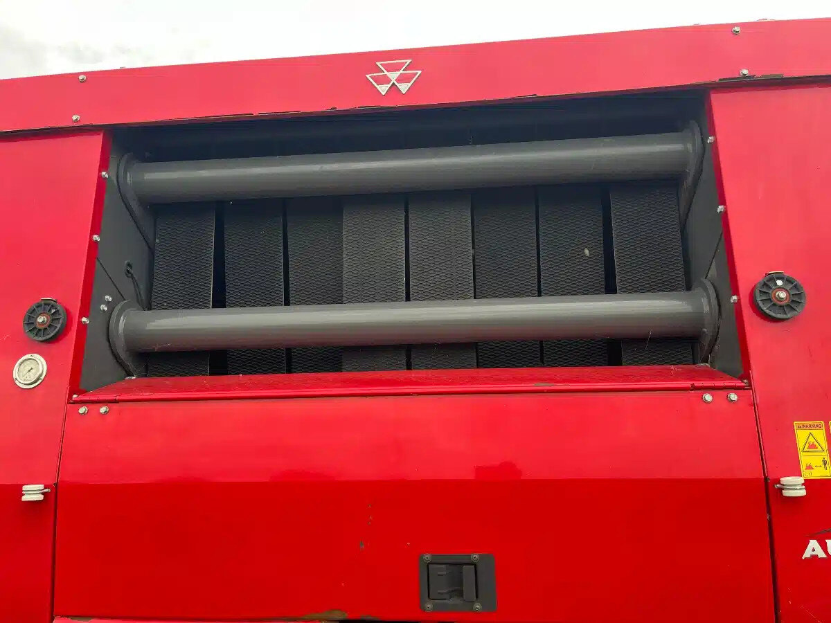2017 Massey Ferguson 2956A