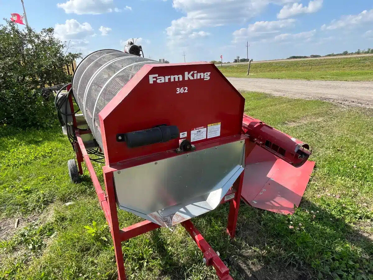 2022 Farm King Y362