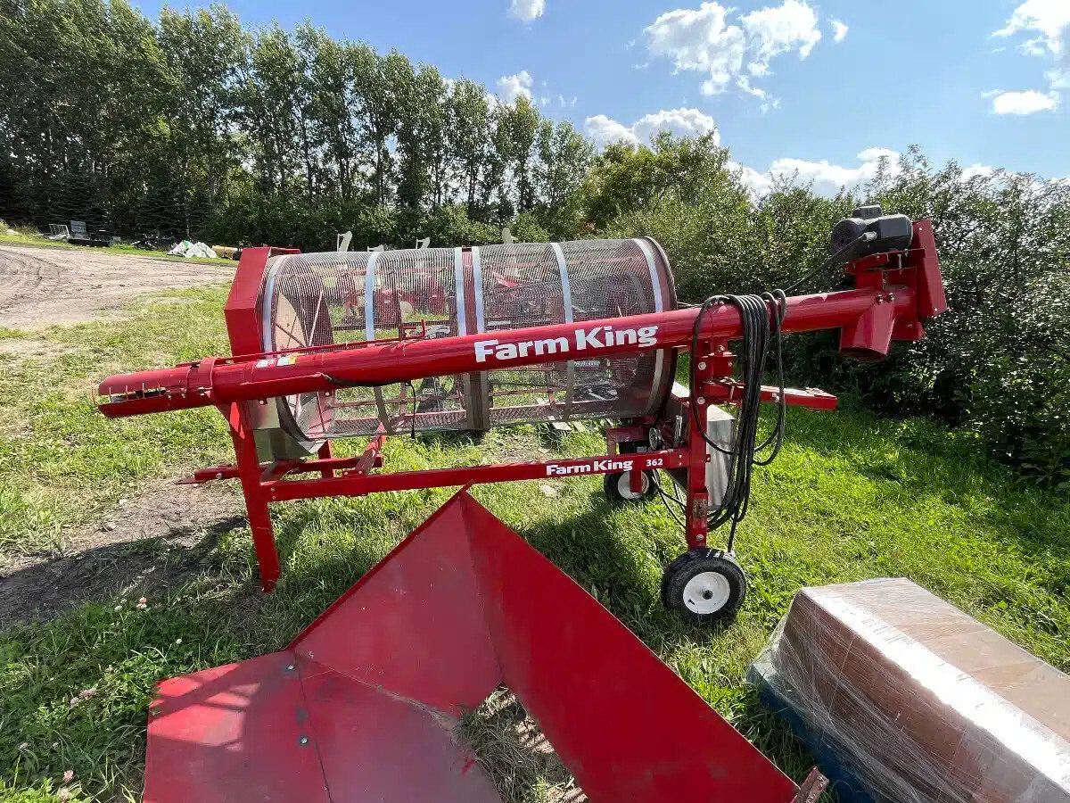 2022 Farm King Y362