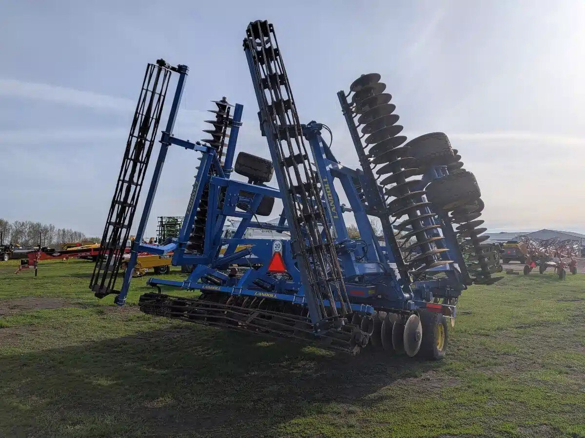 2023 Landoll VT7530