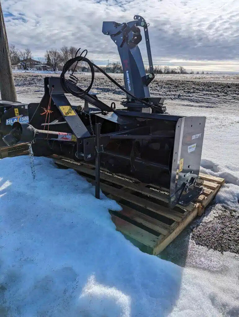 33163 1300586 F1CB8D