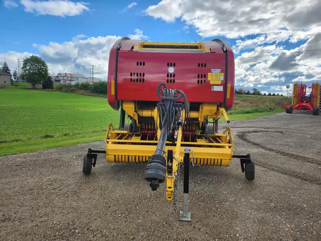 2022 New Holland ROLL BELT 450